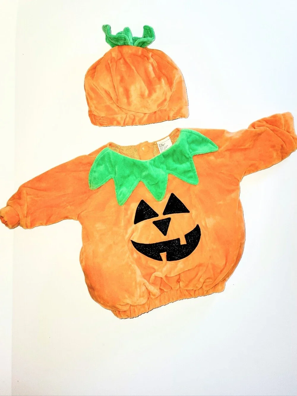 Hide & Eek Boutique nwot baby